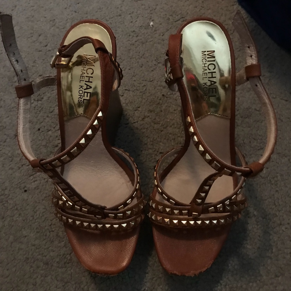 MK wedges size 6!
